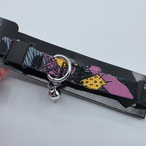 Disney Nightmare Before Christmas Sally Breakaway Cat Collar with Bell - Picture 2 of 3